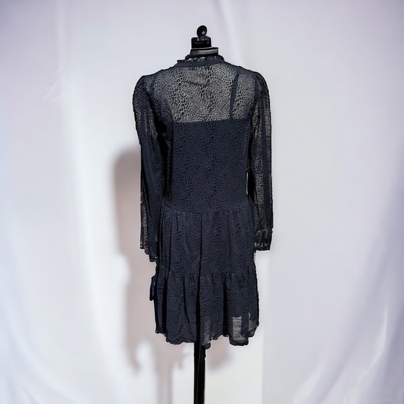 🌻NEW (w/tag) Tommy Hilfiger Long Sleeve V-Neck Tiered Skirt Chiffon Dress sz 2 - Picture 8 of 12